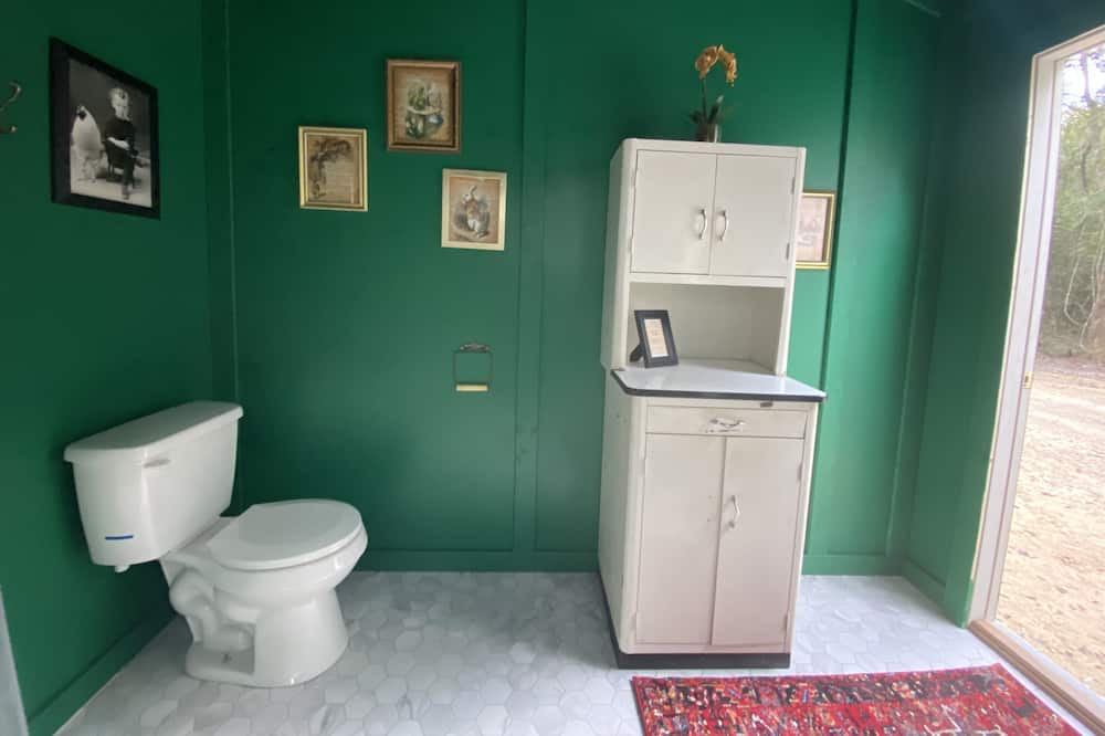 Photo of Bathroom in Live Oak