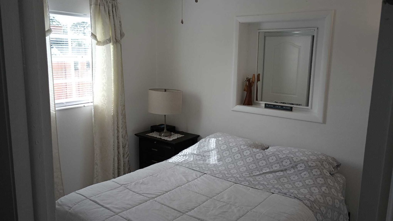 Photo of Bedroom in Greenacres