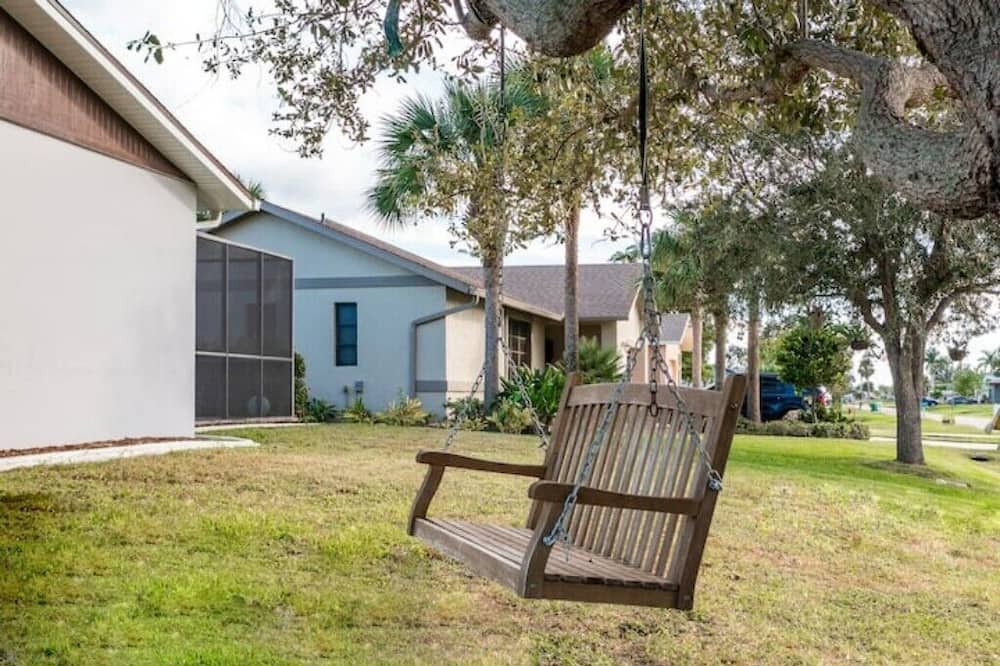 Photo of Outdoor in Charlotte Park