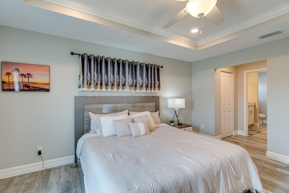 Photo of Bedroom in South Gulf Cove