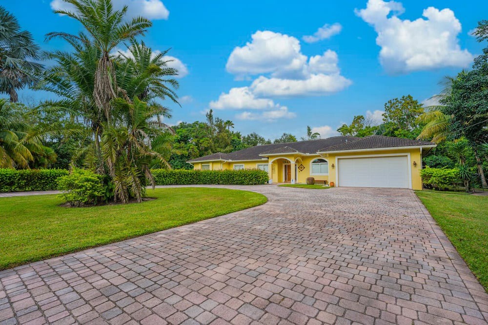 Photo of Outdoor in Southwest Ranches