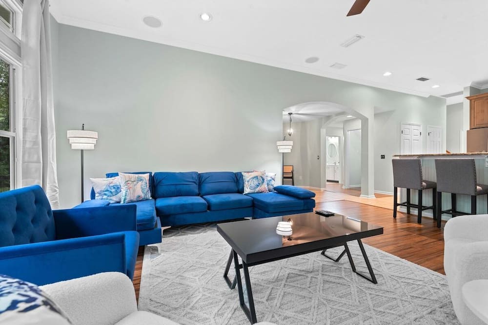Photo of Livingroom in Fleming Island