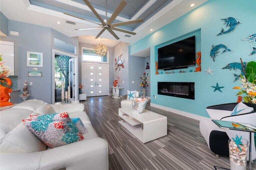 Photo of Livingroom in Gulf Cove