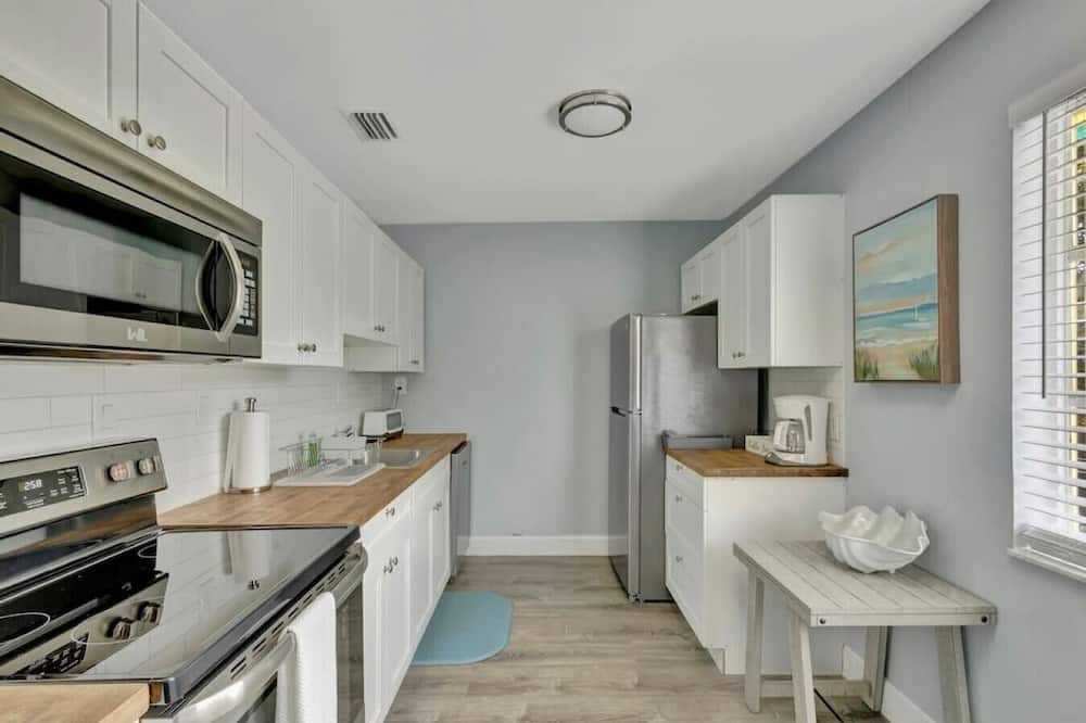 Photo of Others in Indian River Estates