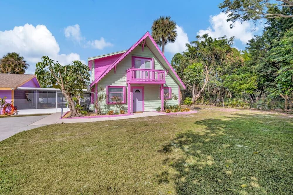 Photo of Others in Indian River Estates