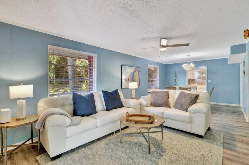Photo of Others in Indian River Estates