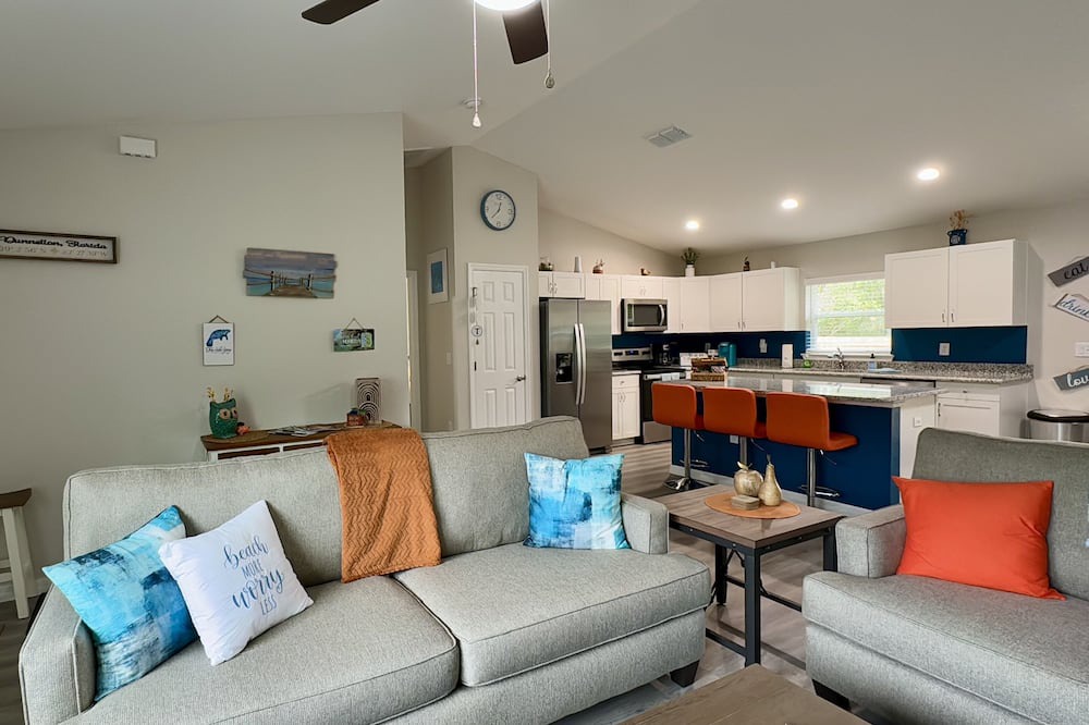 Photo of Livingroom in Dunnellon