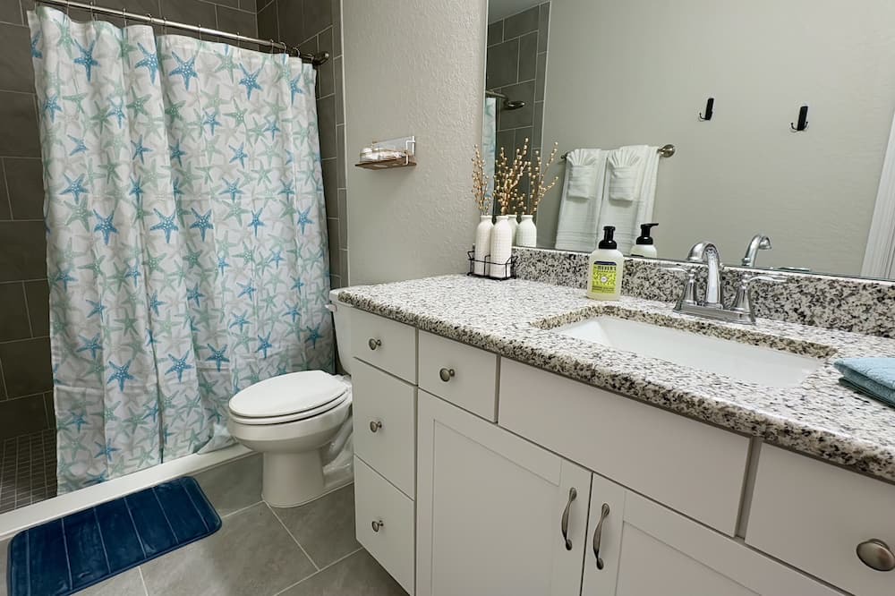 Photo of Bathroom in Dunnellon