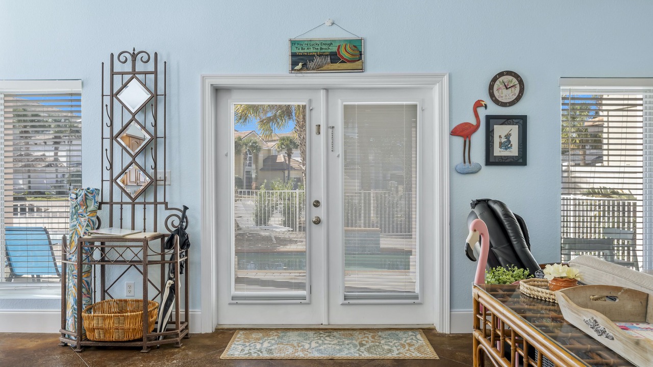 Photo of Others in Avalon Beach Estates