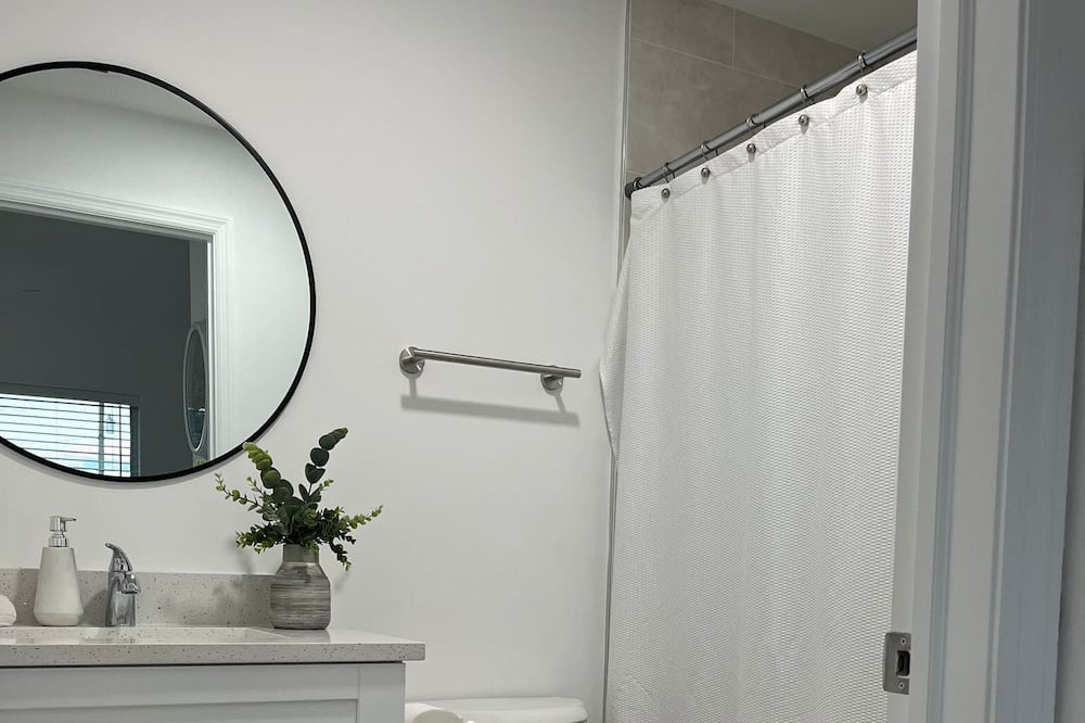 Photo of Bathroom in Greenacres