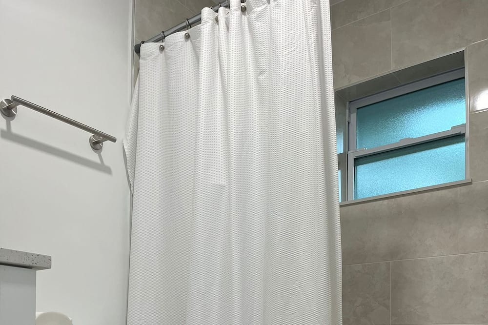 Photo of Bathroom in Greenacres