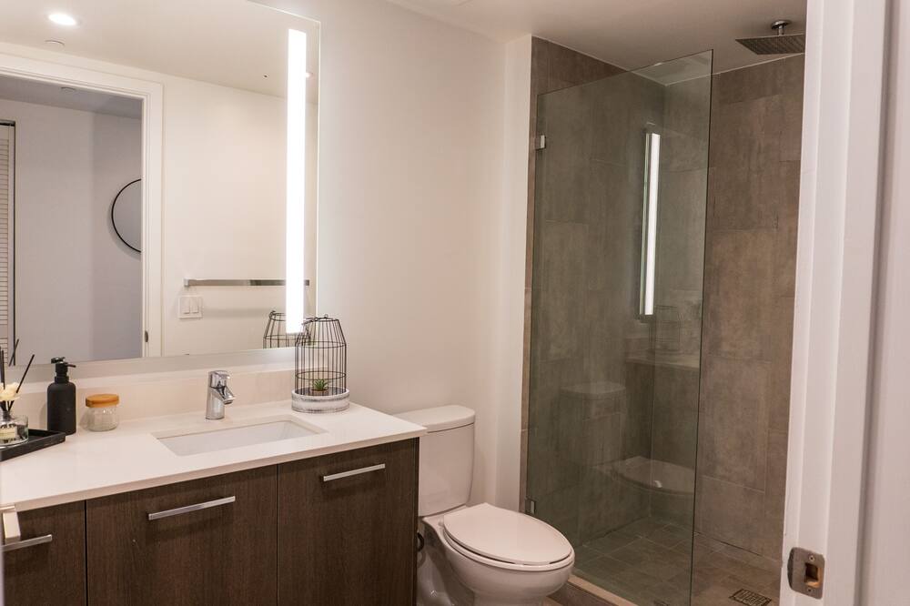 Photo of Bathroom in Overtown