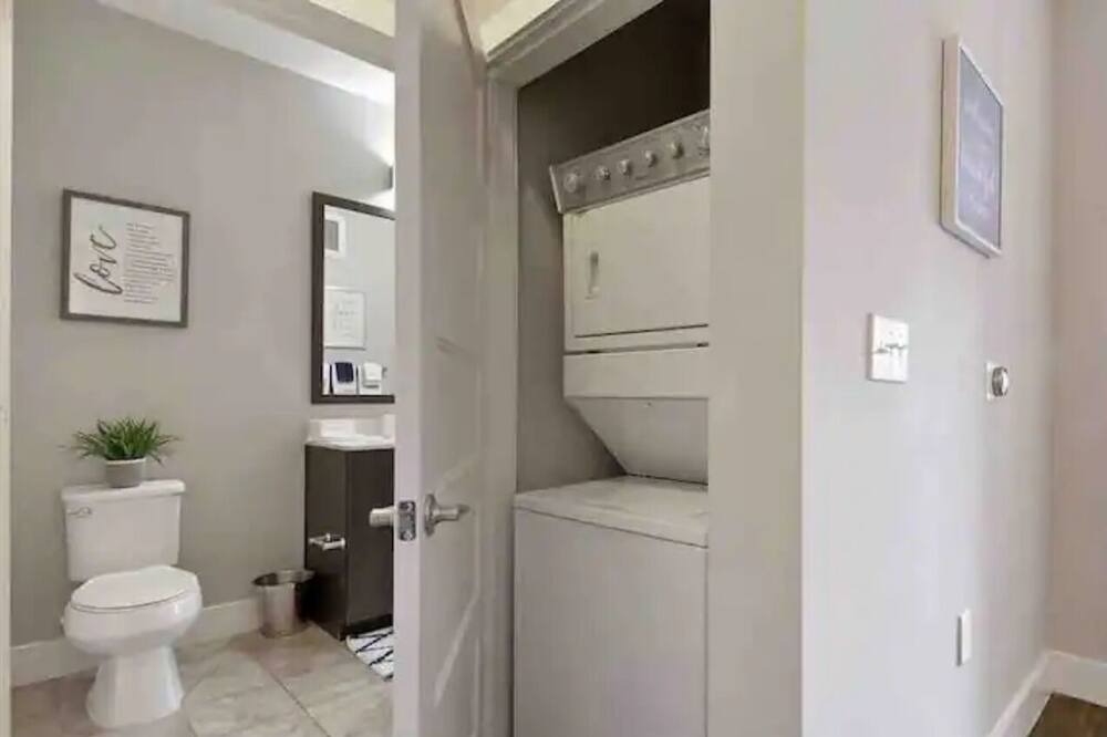 Photo of Bathroom in Riverwalk Fort Lauderdale