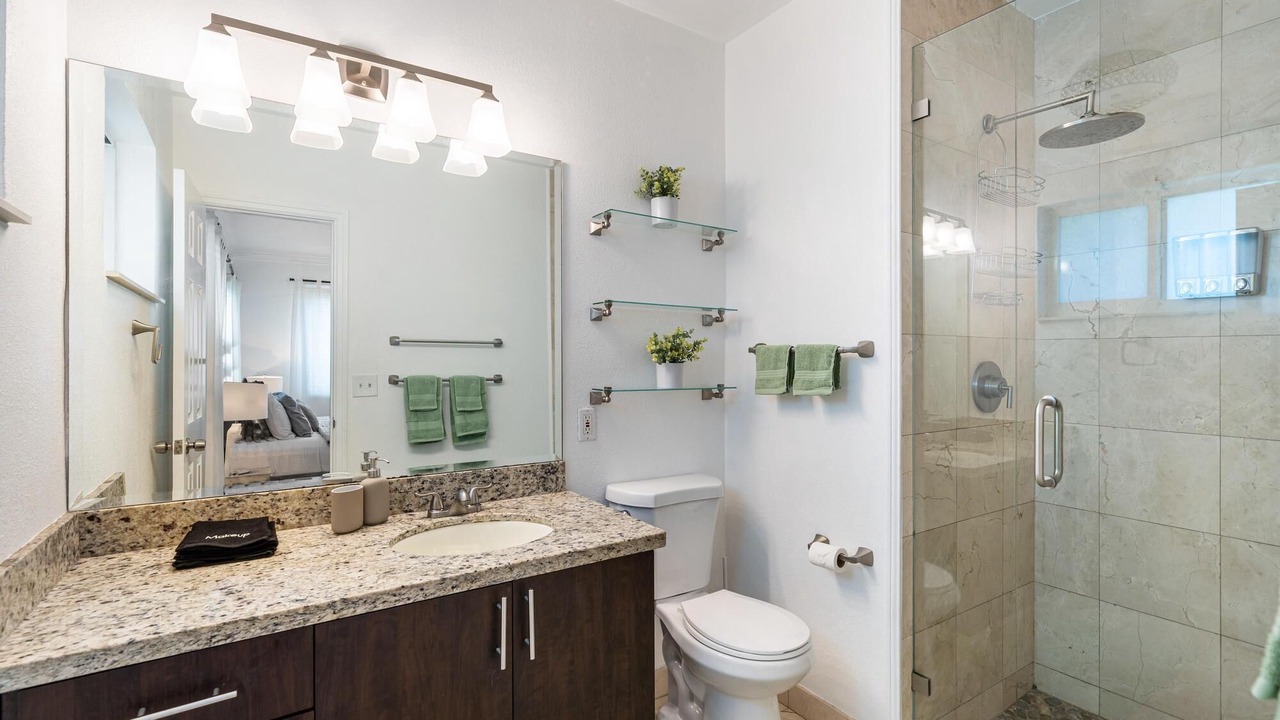 Photo of Bathroom in Biscayne Park