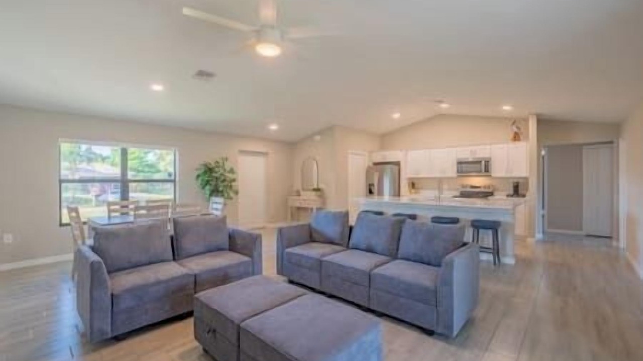 Photo of Livingroom in San Carlos Park