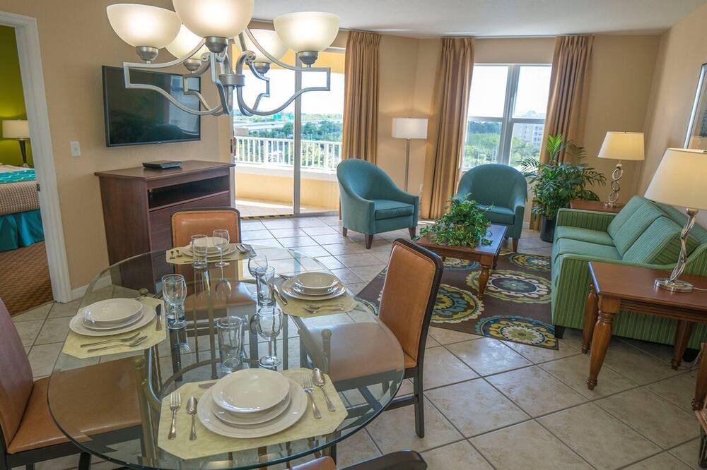 Photo of Livingroom in Weston