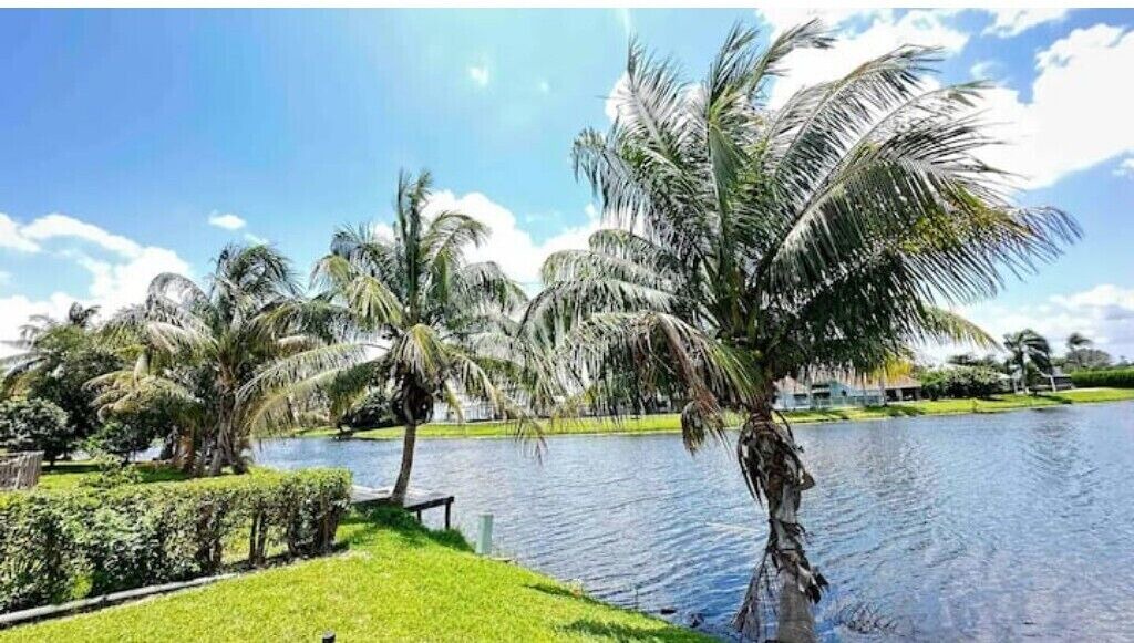 Photo of Outdoor in Greenview Shores