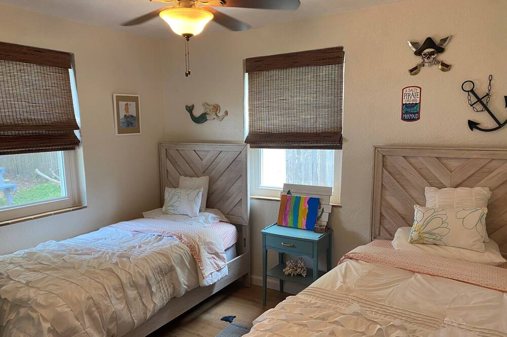 Photo of Bedroom in Holland By The Sea
