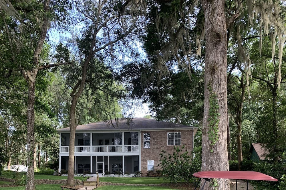 Photo of Outdoor in Quincy