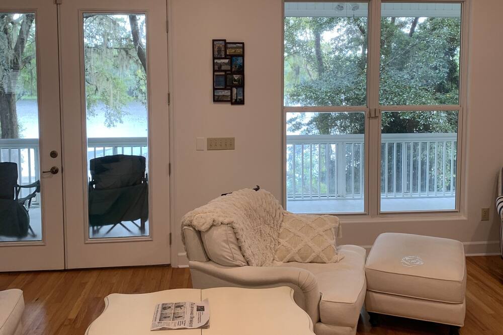 Photo of Livingroom in Quincy