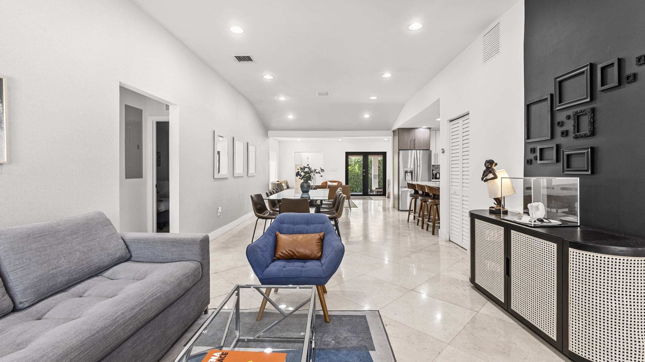 Photo of Livingroom in The Roads