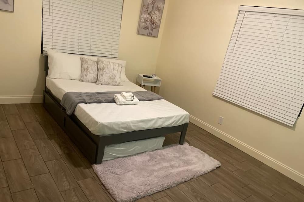 Photo of Bedroom in Greenacres