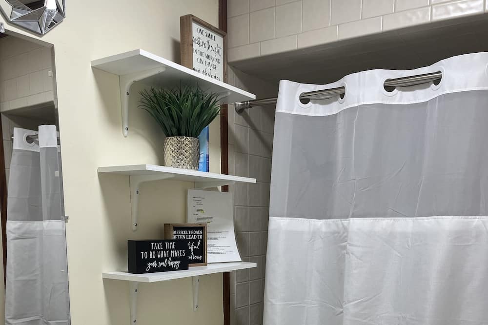 Photo of Bathroom in Greenacres