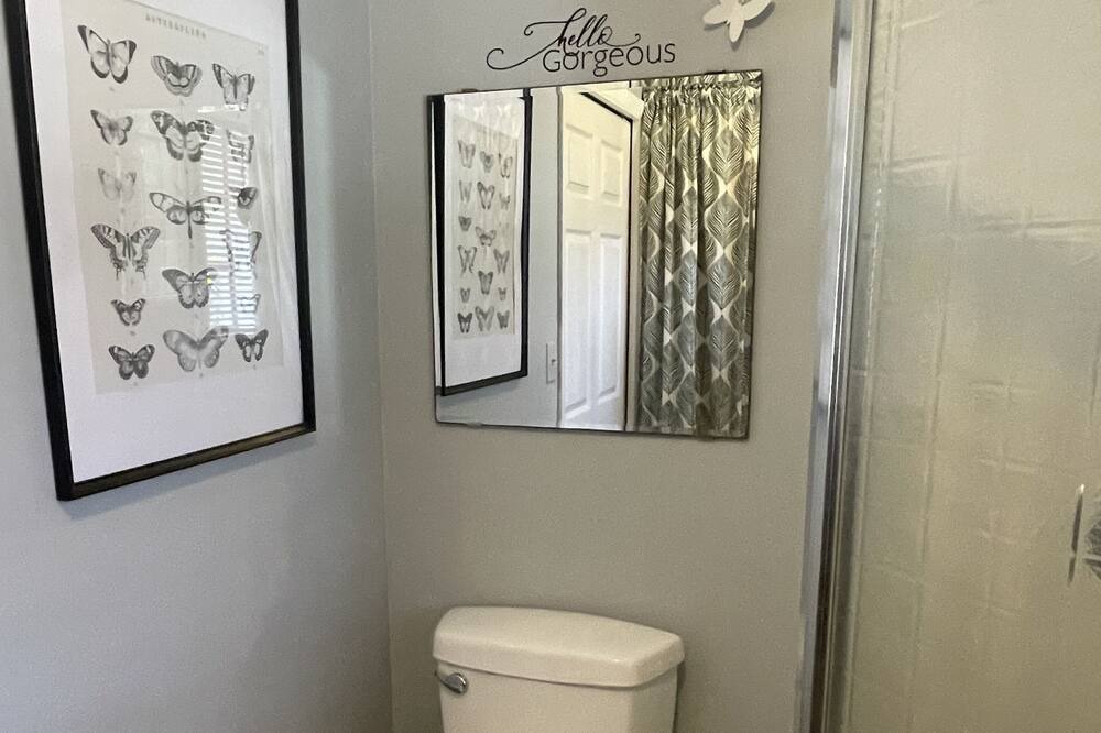 Photo of Bathroom in Richs Deland