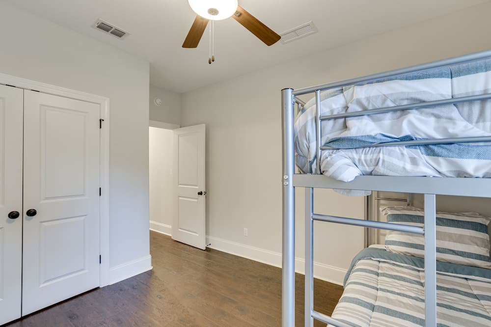 Photo of Bedroom in Crawfordville