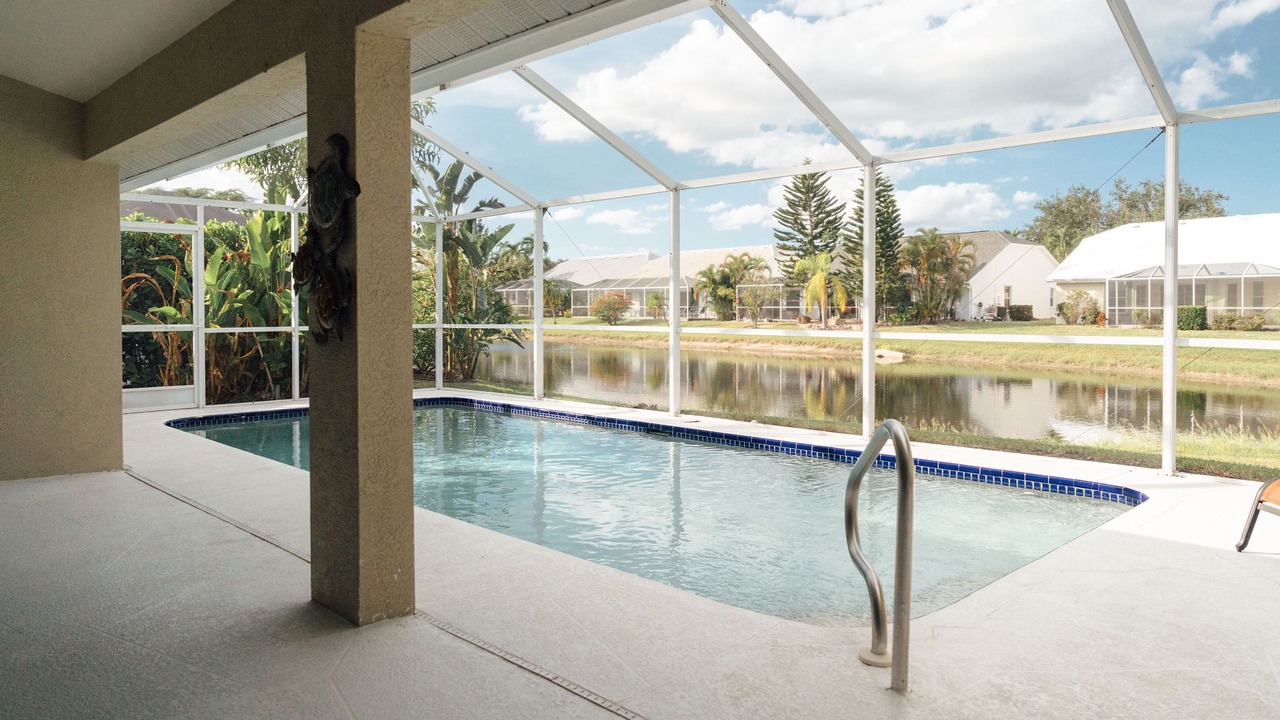 Photo of Outdoor in Crown Pointe