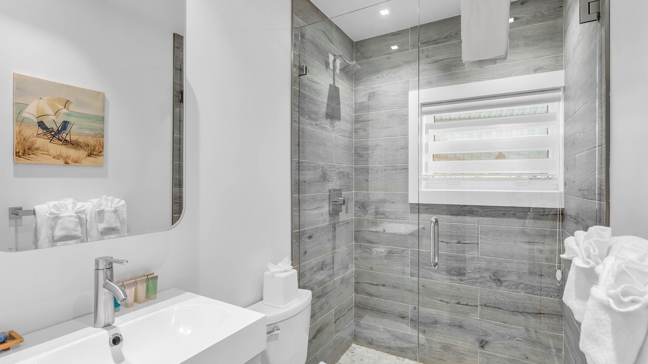 Photo of Bathroom in Long Key