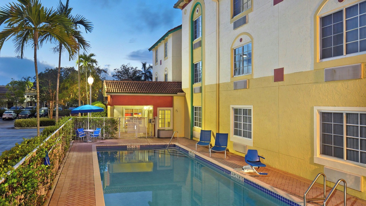 Photo of Outdoor in Weston