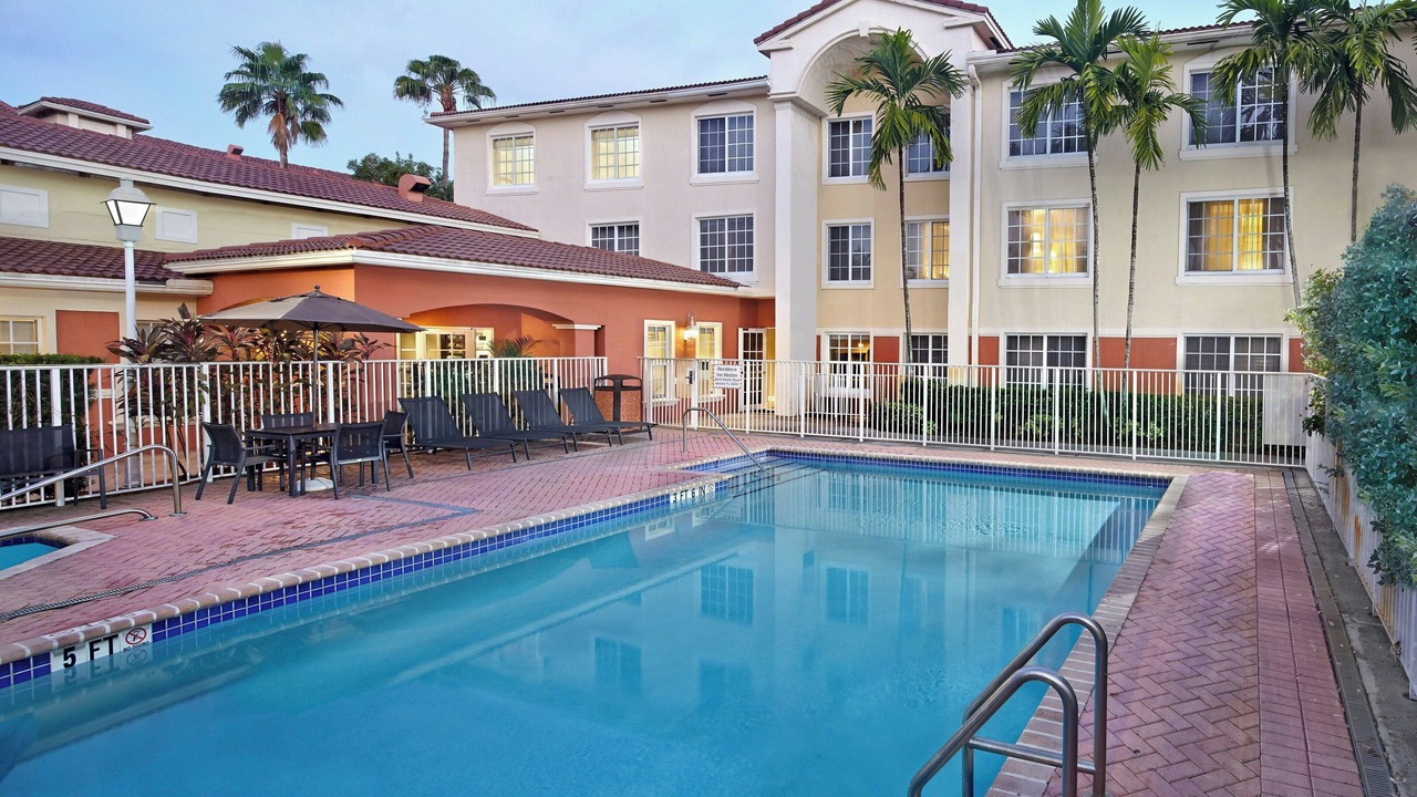 Photo of Outdoor in Weston