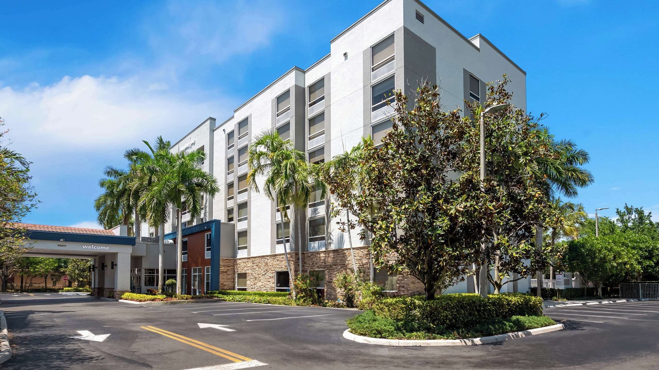 Photo of Outdoor in Weston