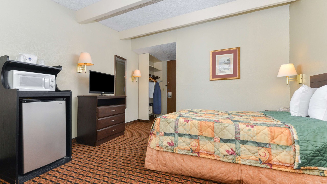 Photo of Bedroom in Central Sarasota
