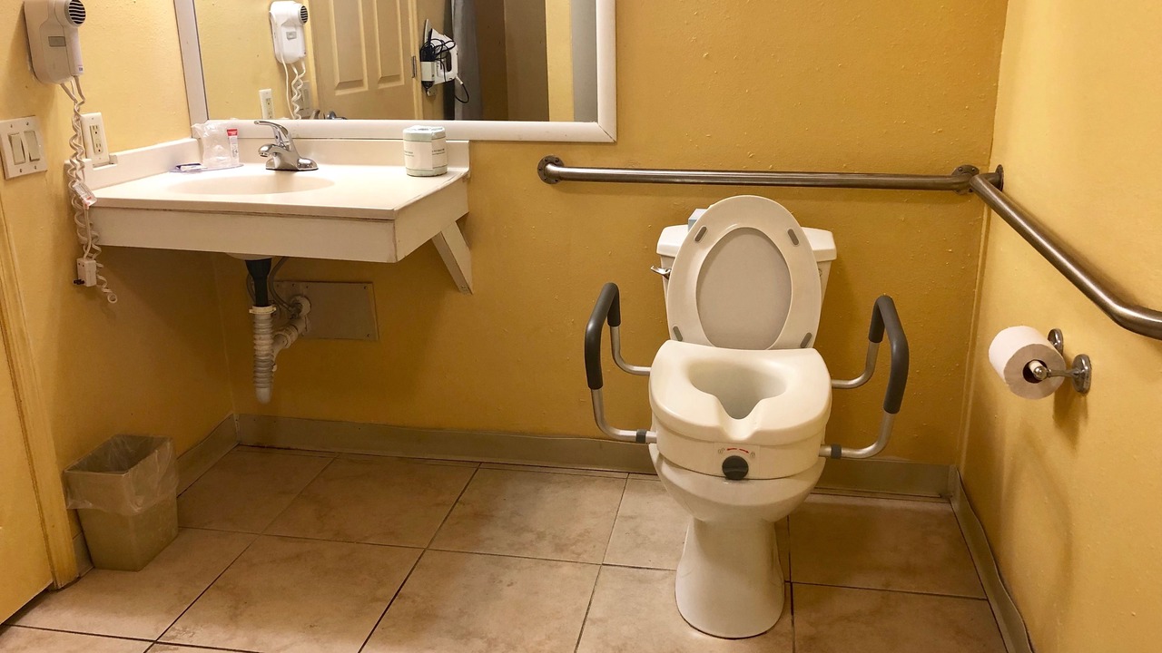 Photo of Bathroom in Central Sarasota