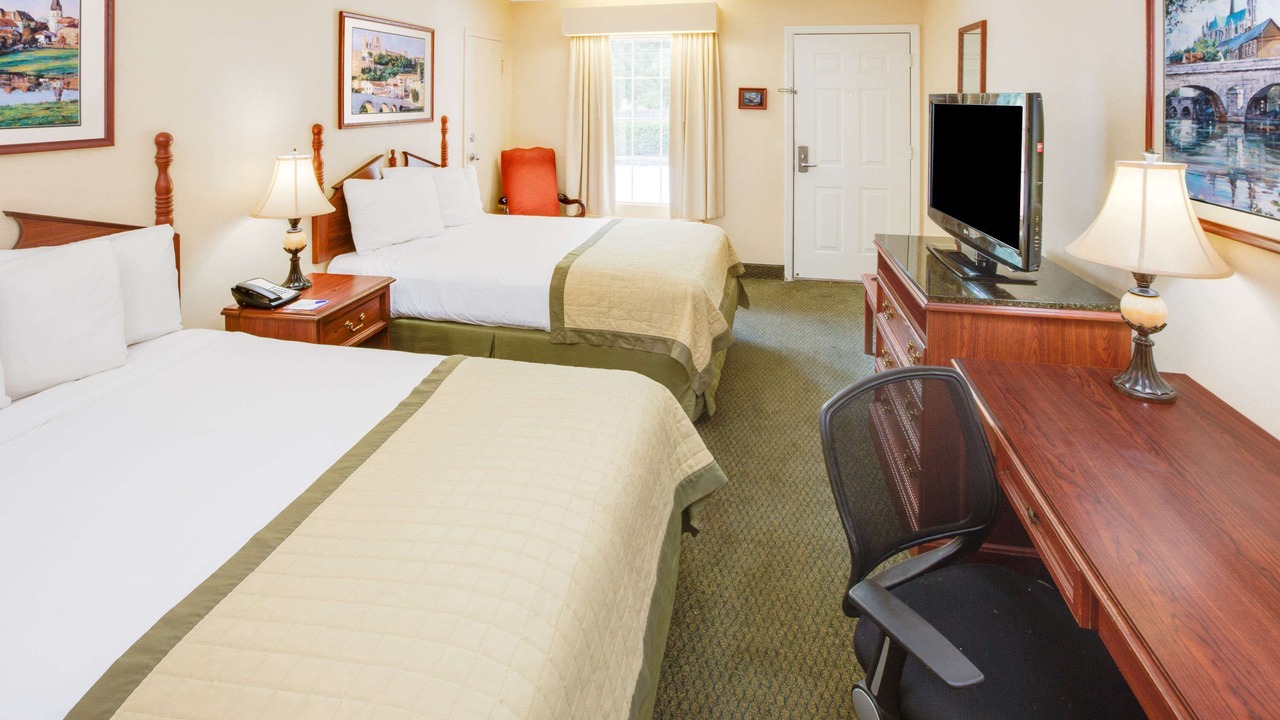 Photo of Bedroom in Ozark