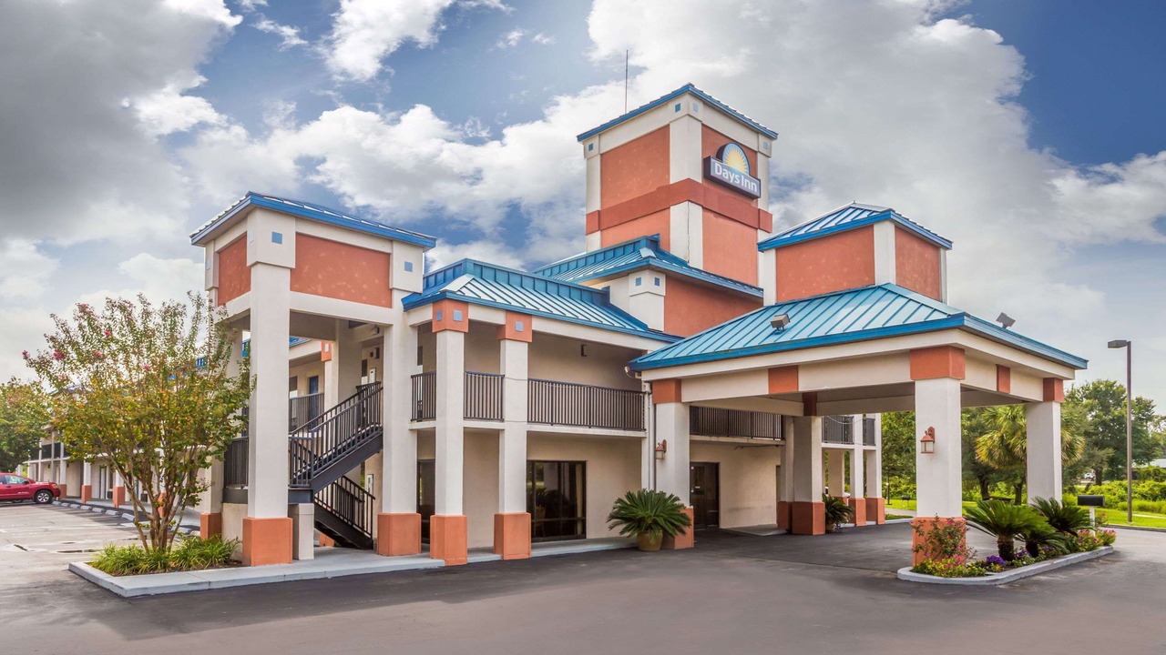 Photo of Buildings in Chiefland