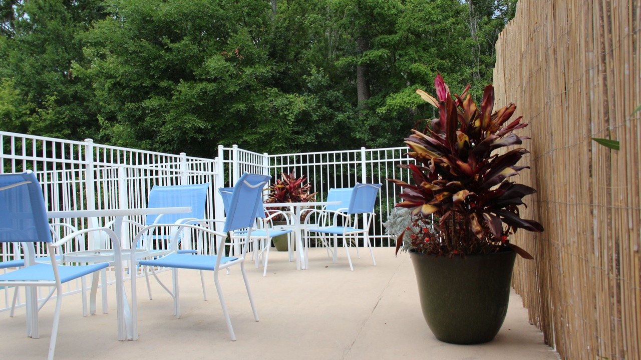 Photo of Patio Balcony in Doctors Inlet