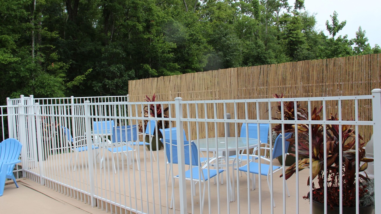 Photo of Patio Balcony in Doctors Inlet