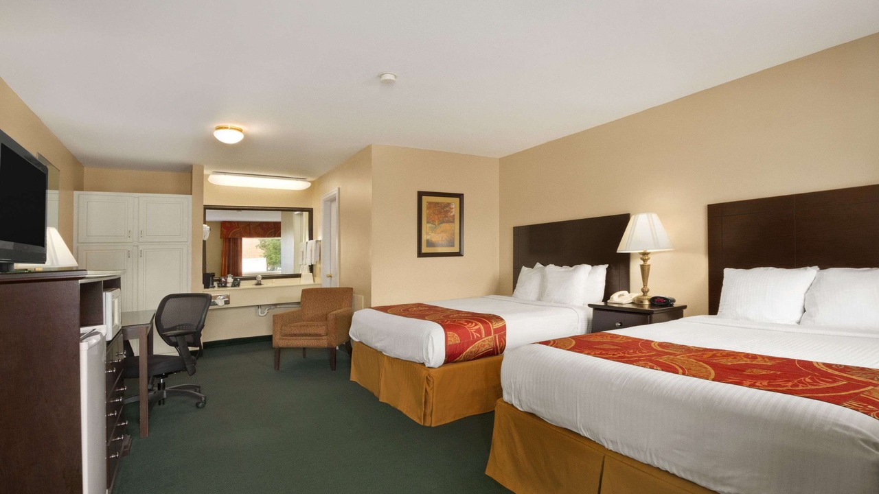 Photo of Bedroom in Alexander City