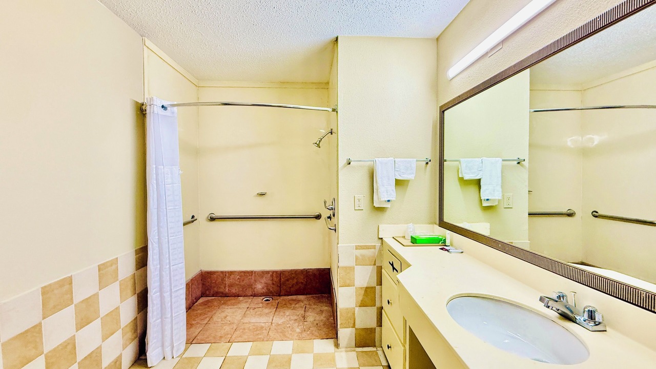 Photo of Bathroom in Thomasville