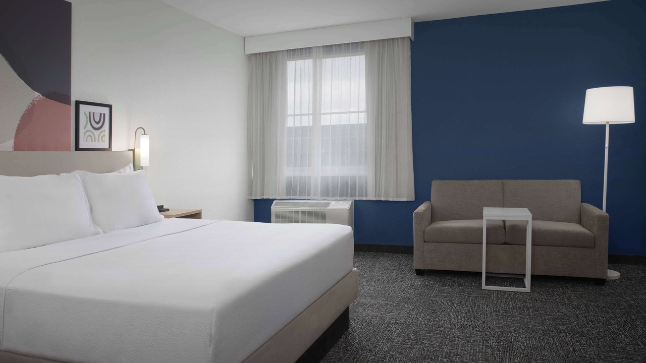 Photo of Bedroom in Doral