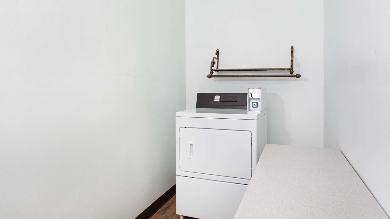 Photo of Bedroom in Midway