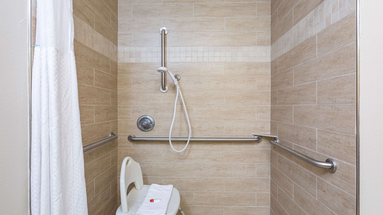 Photo of Bathroom in Midway