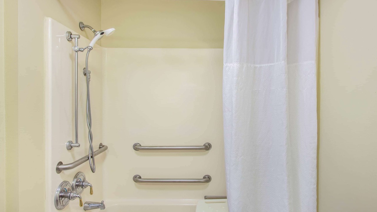 Photo of Bathroom in Southpoint