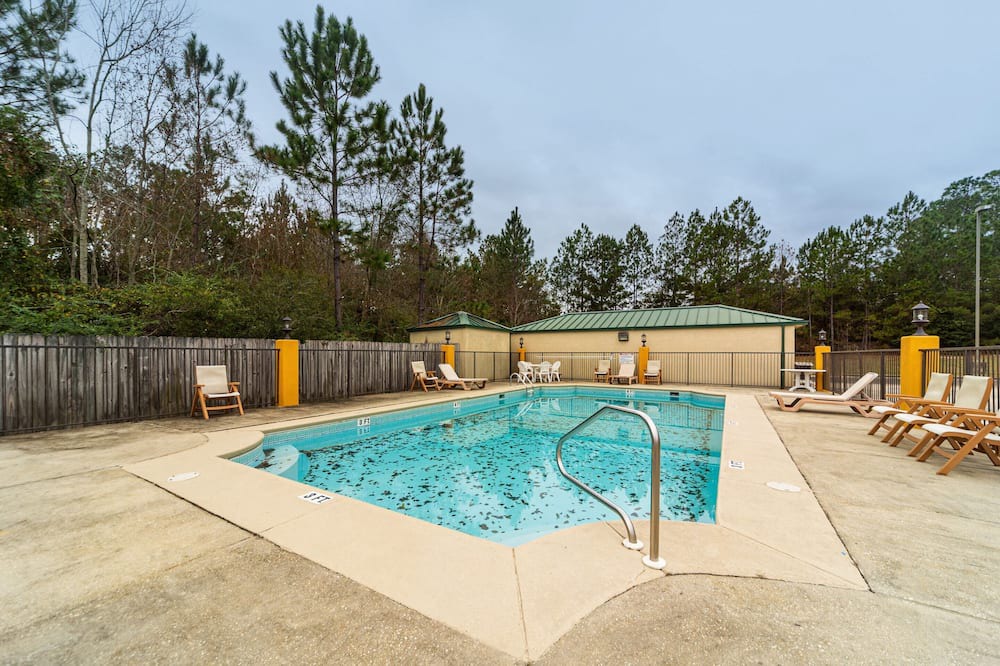 Photo of Outdoor in Atmore
