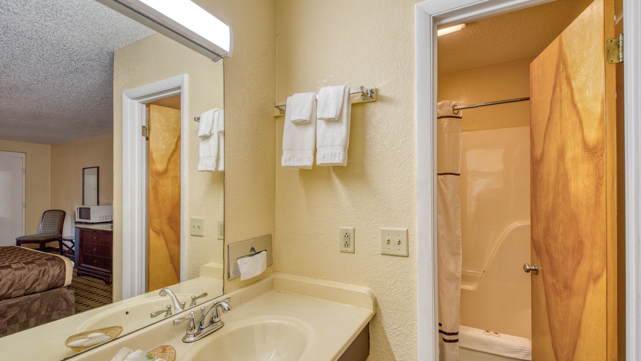 Photo of Bathroom in Lake City