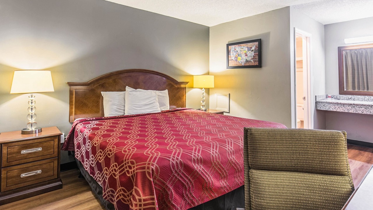 Photo of Bedroom in Tallahassee