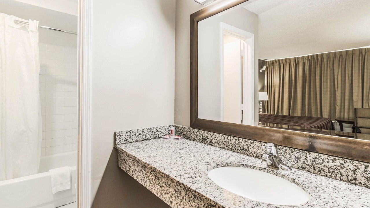 Photo of Bedroom in Tallahassee